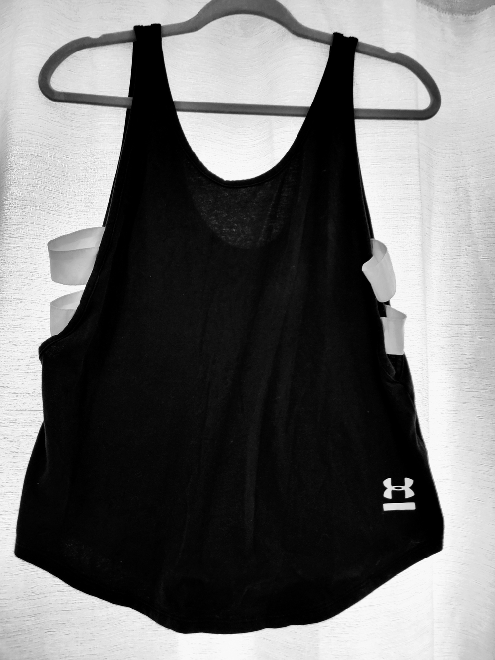 Under Armour Black Women’s Open-Side Performance Tank